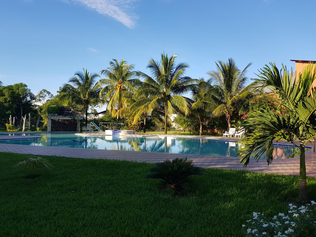Gran Hotel De Lago - Lago Agrio Nueva Loja Buitenkant foto