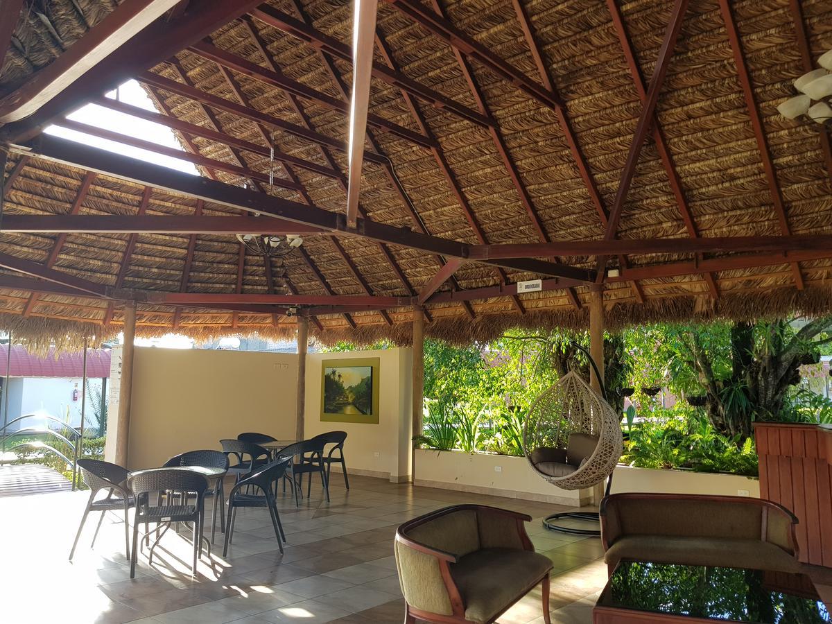 Gran Hotel De Lago - Lago Agrio Nueva Loja Buitenkant foto