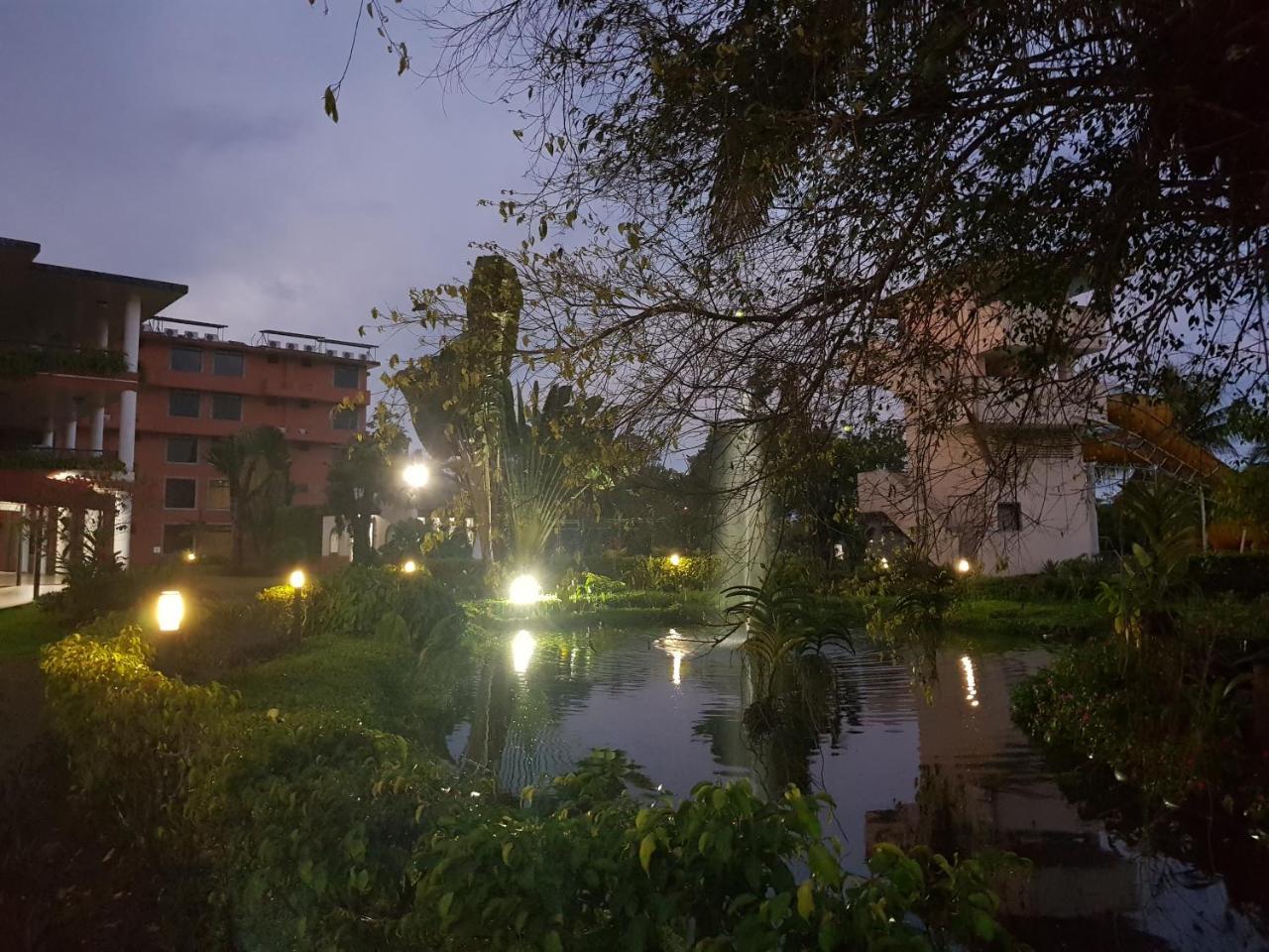 Gran Hotel De Lago - Lago Agrio Nueva Loja Buitenkant foto
