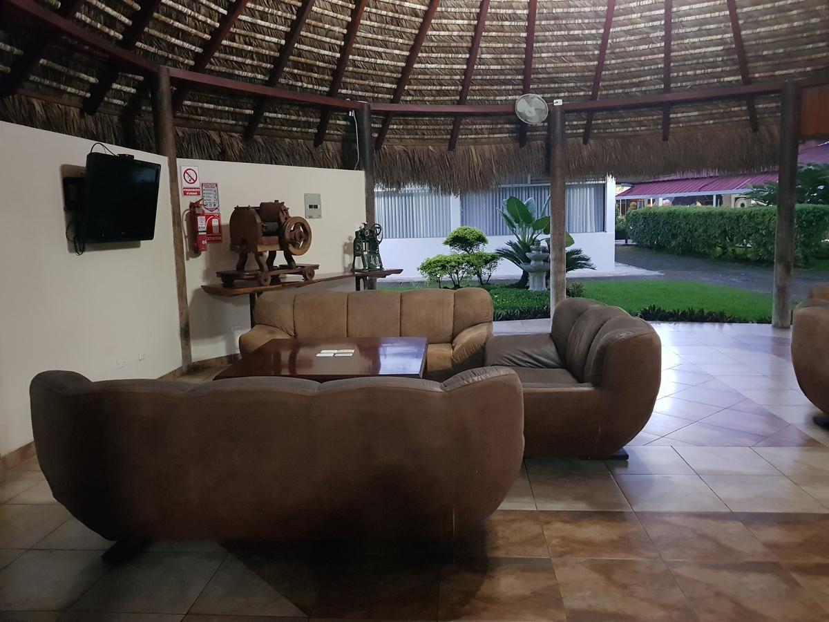 Gran Hotel De Lago - Lago Agrio Nueva Loja Buitenkant foto