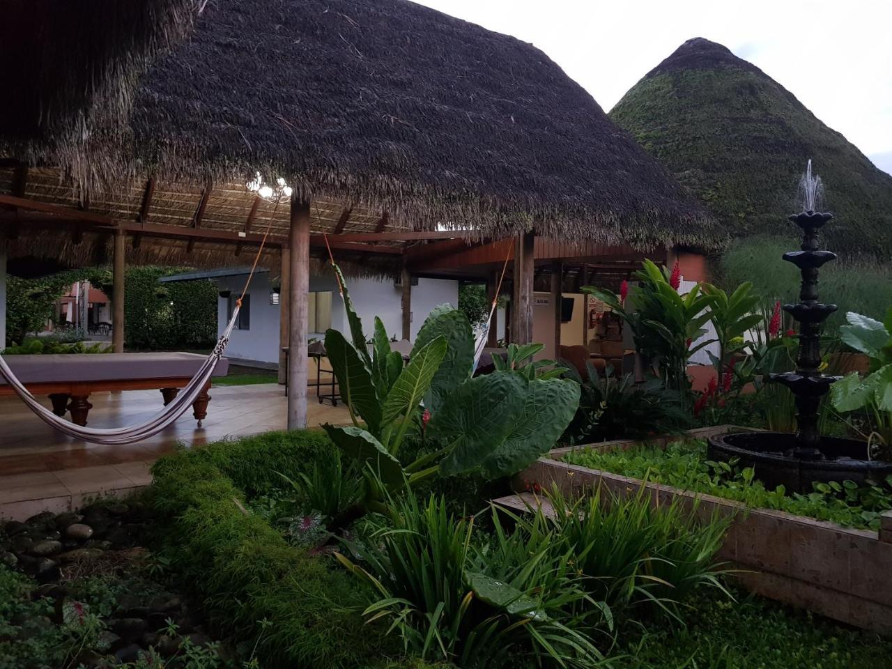 Gran Hotel De Lago - Lago Agrio Nueva Loja Buitenkant foto