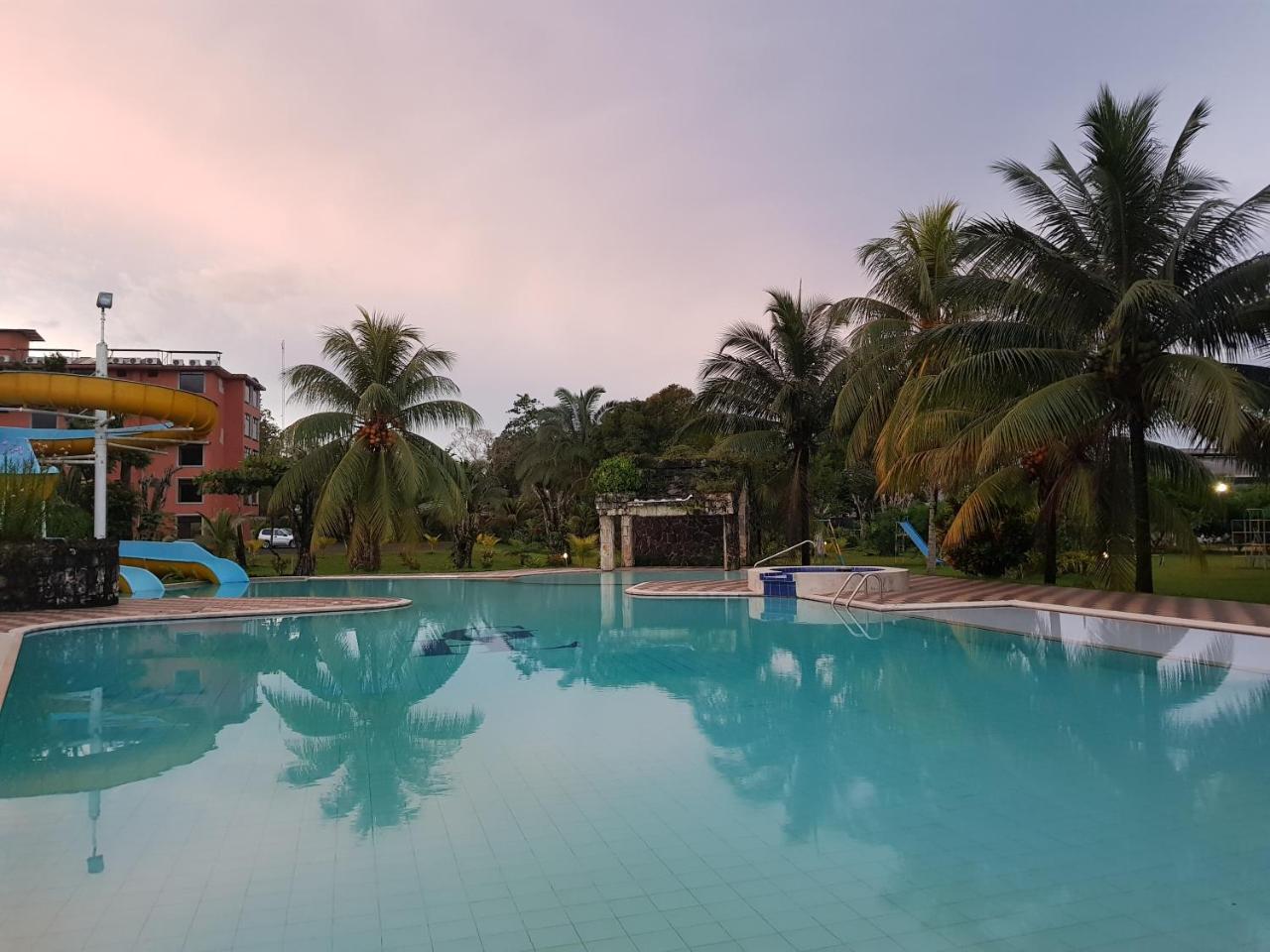 Gran Hotel De Lago - Lago Agrio Nueva Loja Buitenkant foto