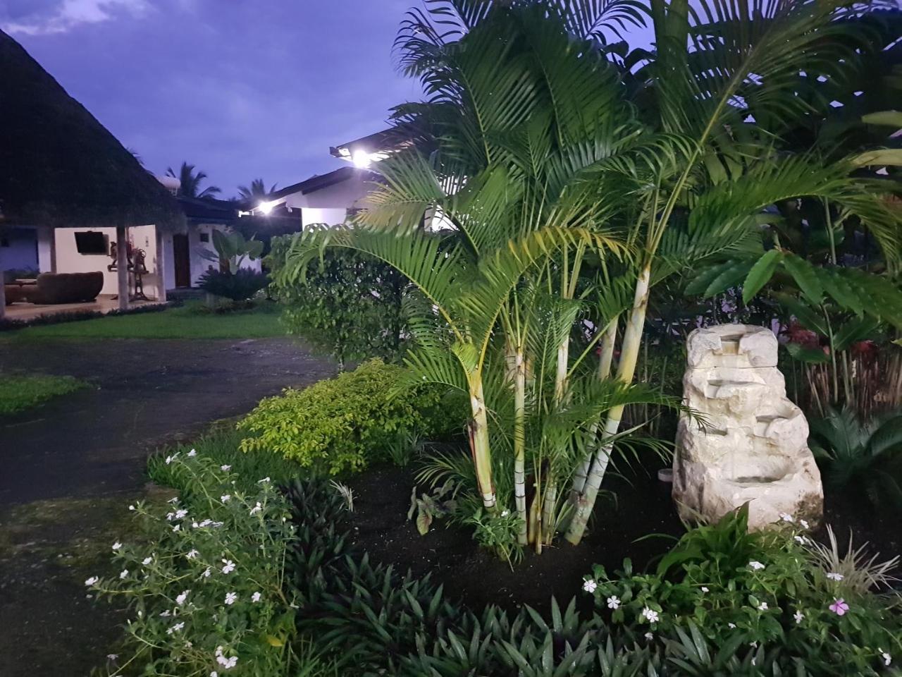 Gran Hotel De Lago - Lago Agrio Nueva Loja Buitenkant foto