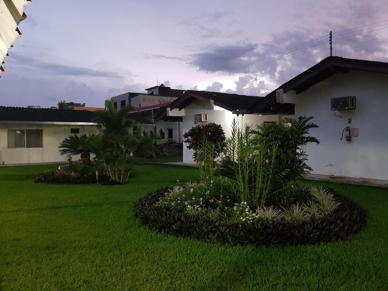 Gran Hotel De Lago - Lago Agrio Nueva Loja Buitenkant foto