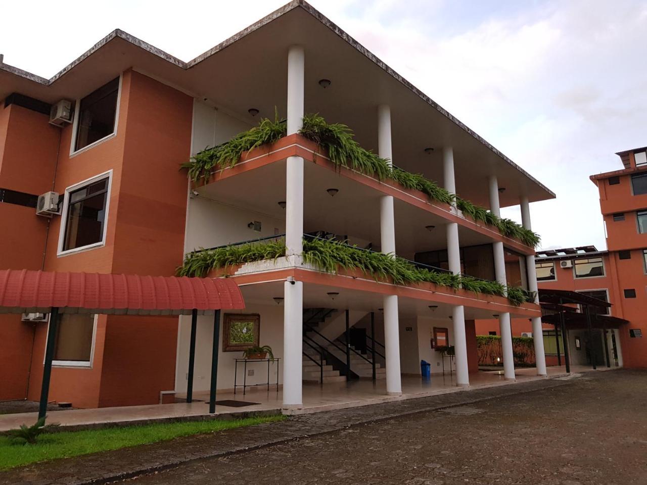 Gran Hotel De Lago - Lago Agrio Nueva Loja Buitenkant foto