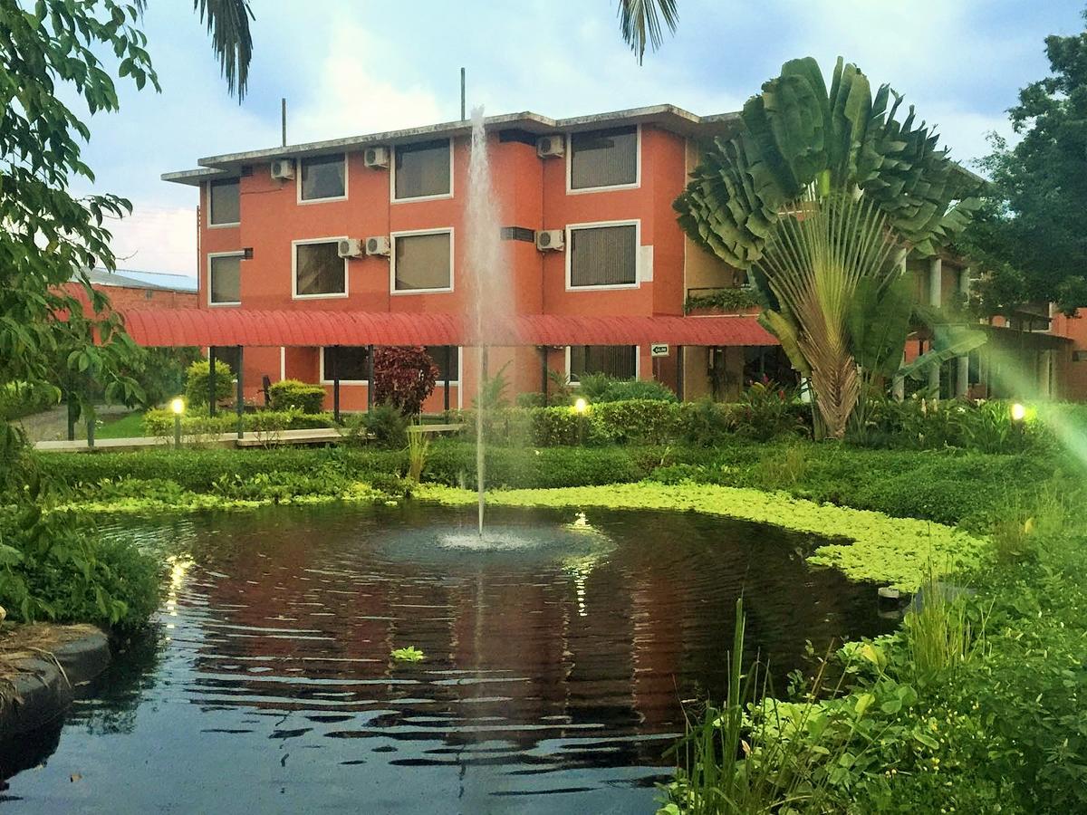 Gran Hotel De Lago - Lago Agrio Nueva Loja Buitenkant foto